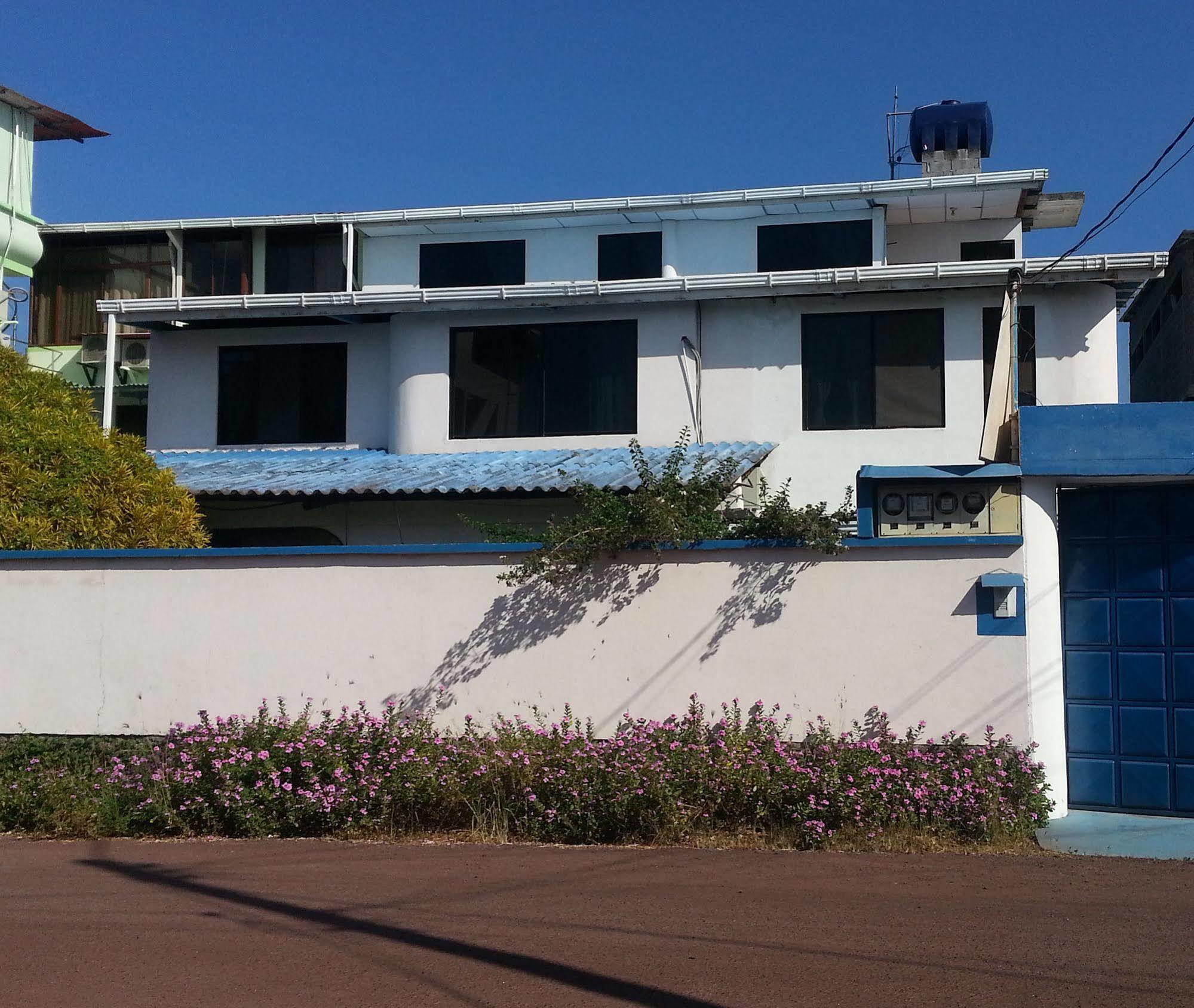 Maytenus Galapagos Puerto Ayora  Eksteriør billede
